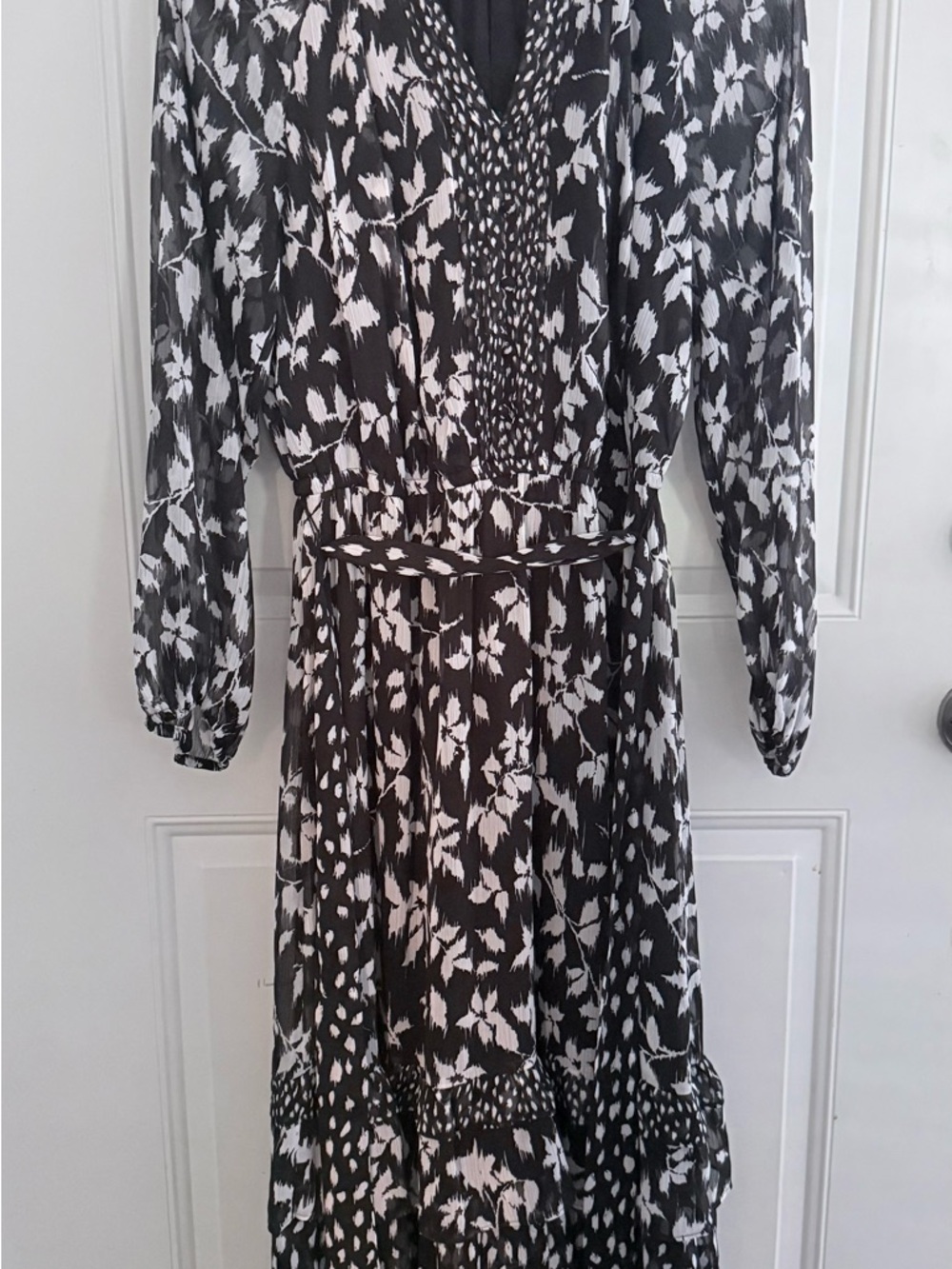 Black & White Floral Long Sleeve Dress